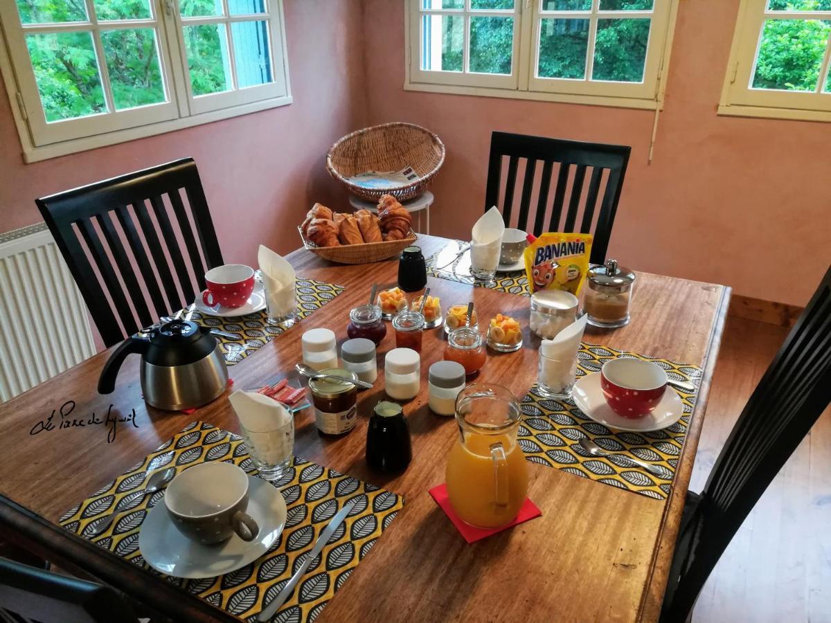לינה וארוחת בוקר רושפורט-א-טרה Le Parc De Lywel מראה חיצוני תמונה